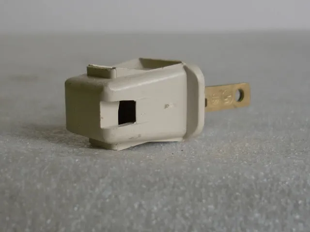 Ivory Polarized Easy to Assemble Leviton Plug